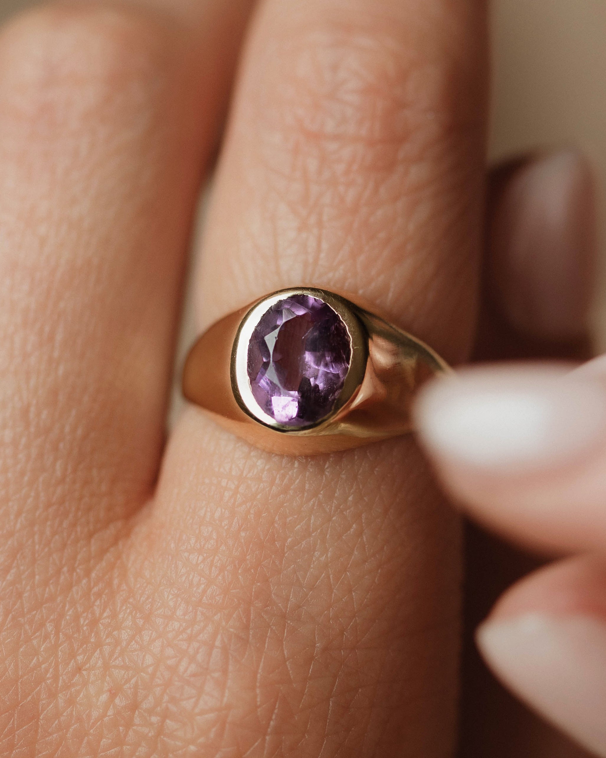 Marise 1970 Vintage 9ct Gold Amethyst Single Stone Signet Ring