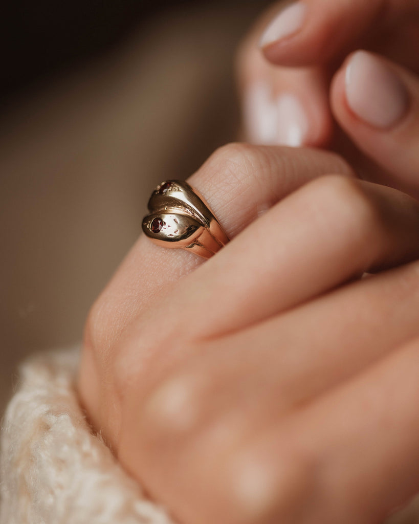 Armande 1963 Vintage 9ct Gold Garnet Double Snake Ring