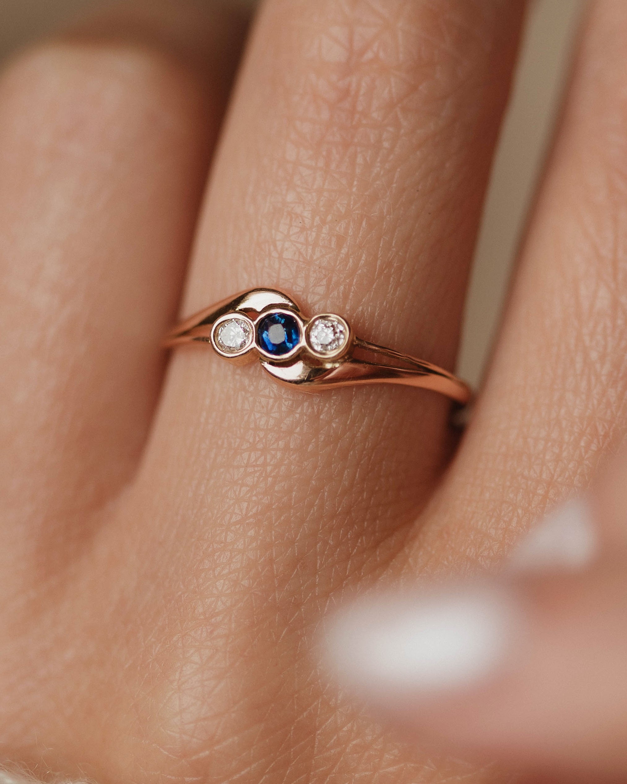 Marjorie Antique 18ct Gold Sapphire & Diamond Trilogy Twist Ring