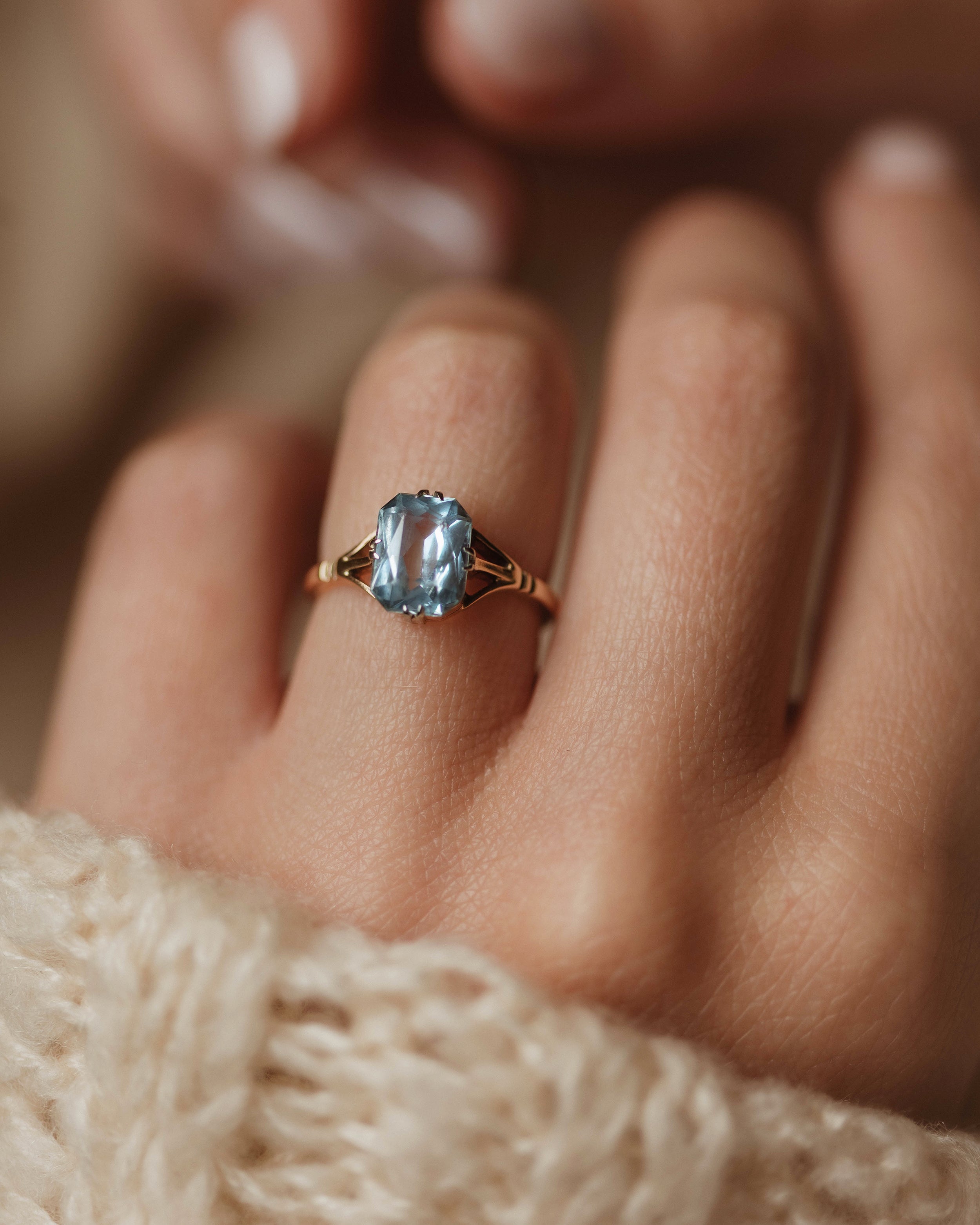 Irene Vintage 9ct Gold Blue Topaz Single Stone Ring