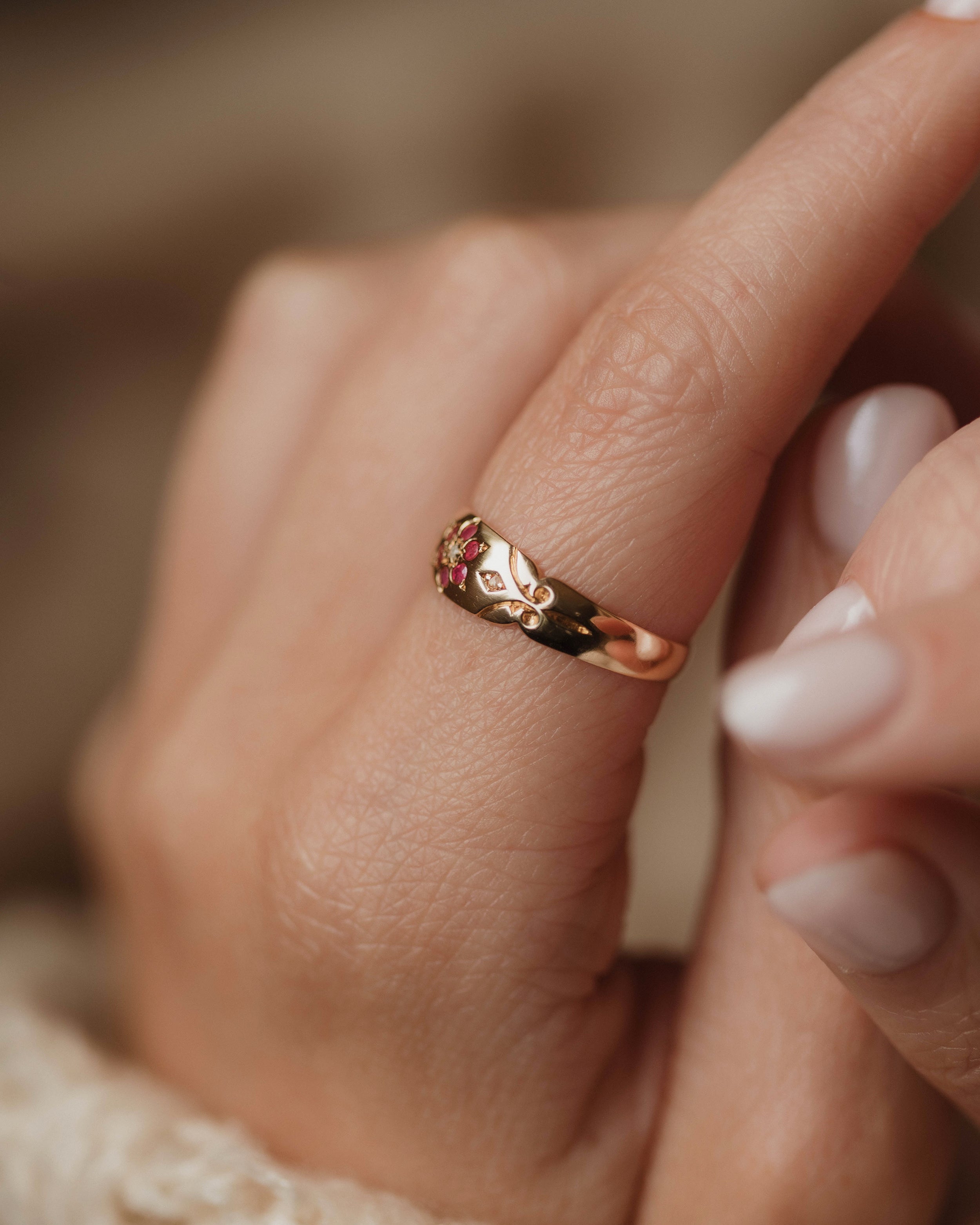 Ida 1919 Antique 18ct Gold Ruby & Diamond Flowerhead Ring