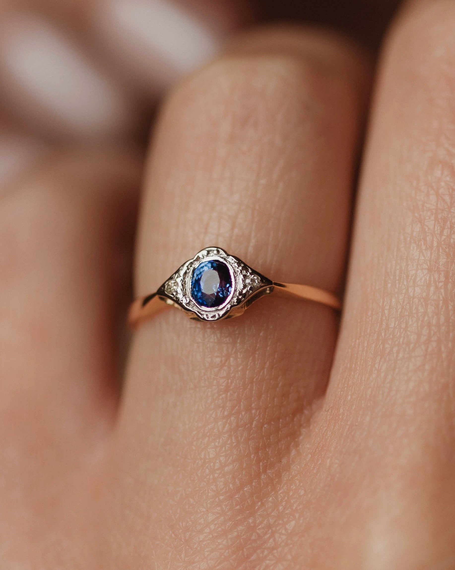 Erica Antique Art Deco 18ct Gold Sapphire & Diamond Cluster Ring