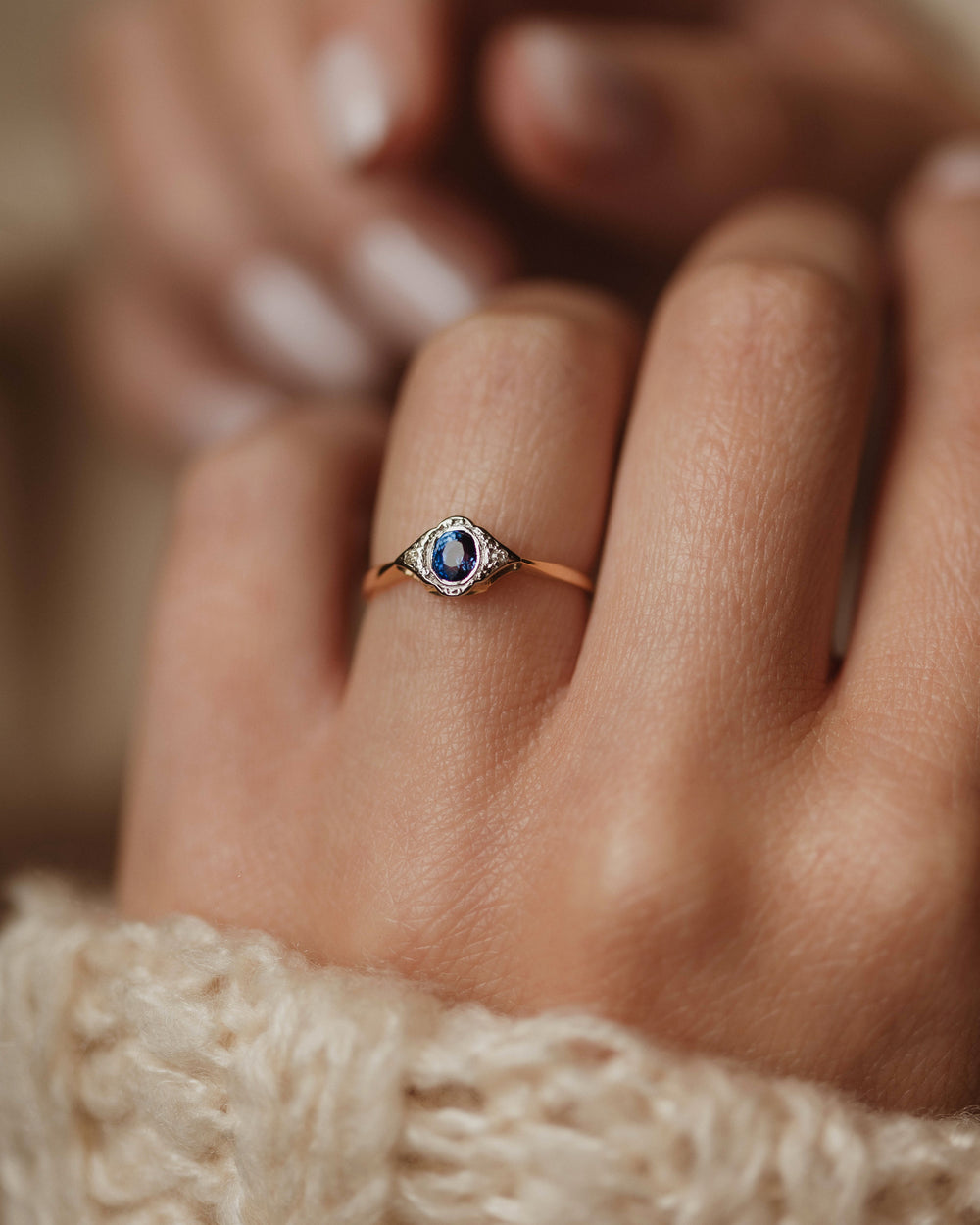 Erica Antique Art Deco 18ct Gold Sapphire & Diamond Cluster Ring