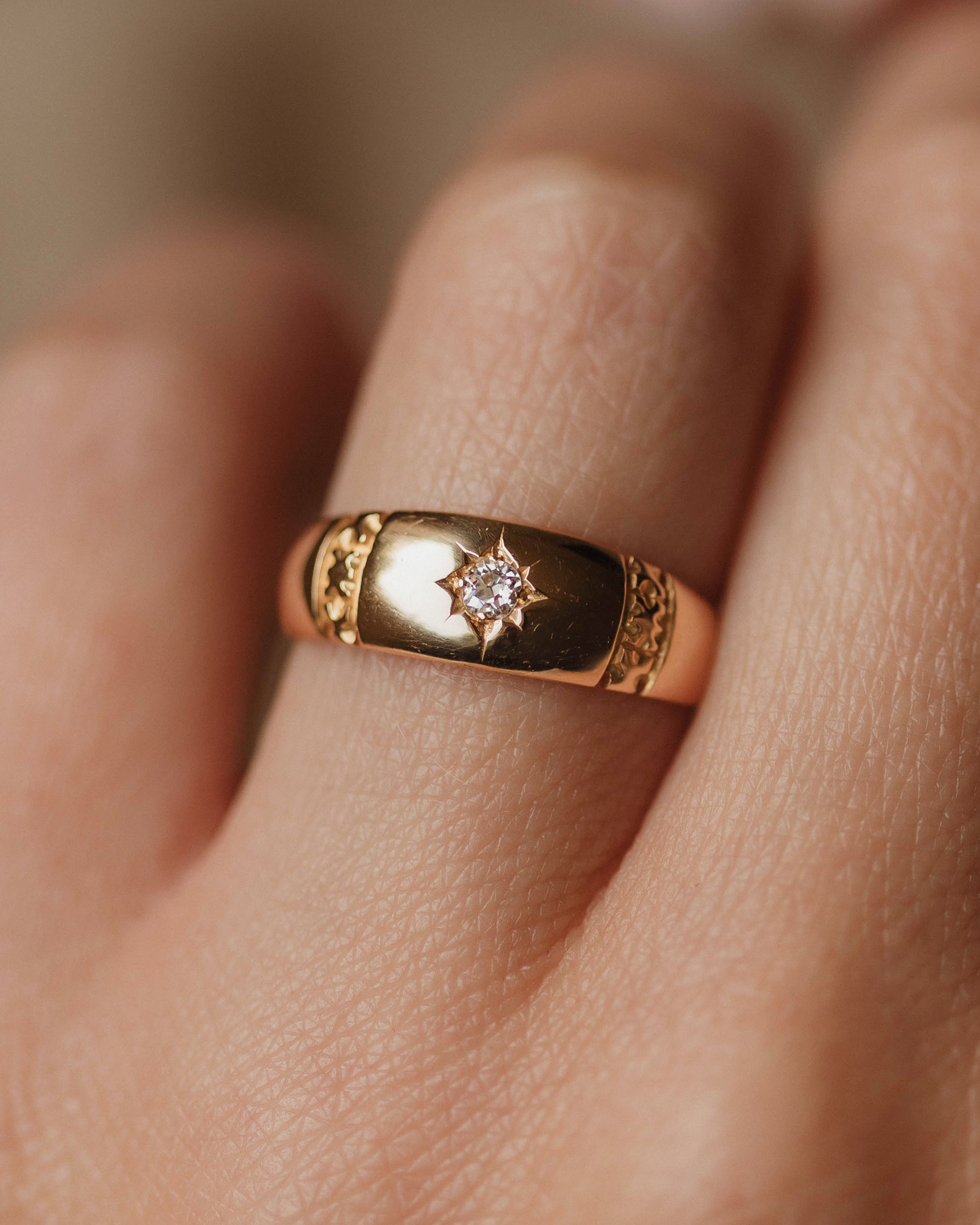 Florence 1892 Antique 18ct Gold Star Set Diamond Single Stone Ring