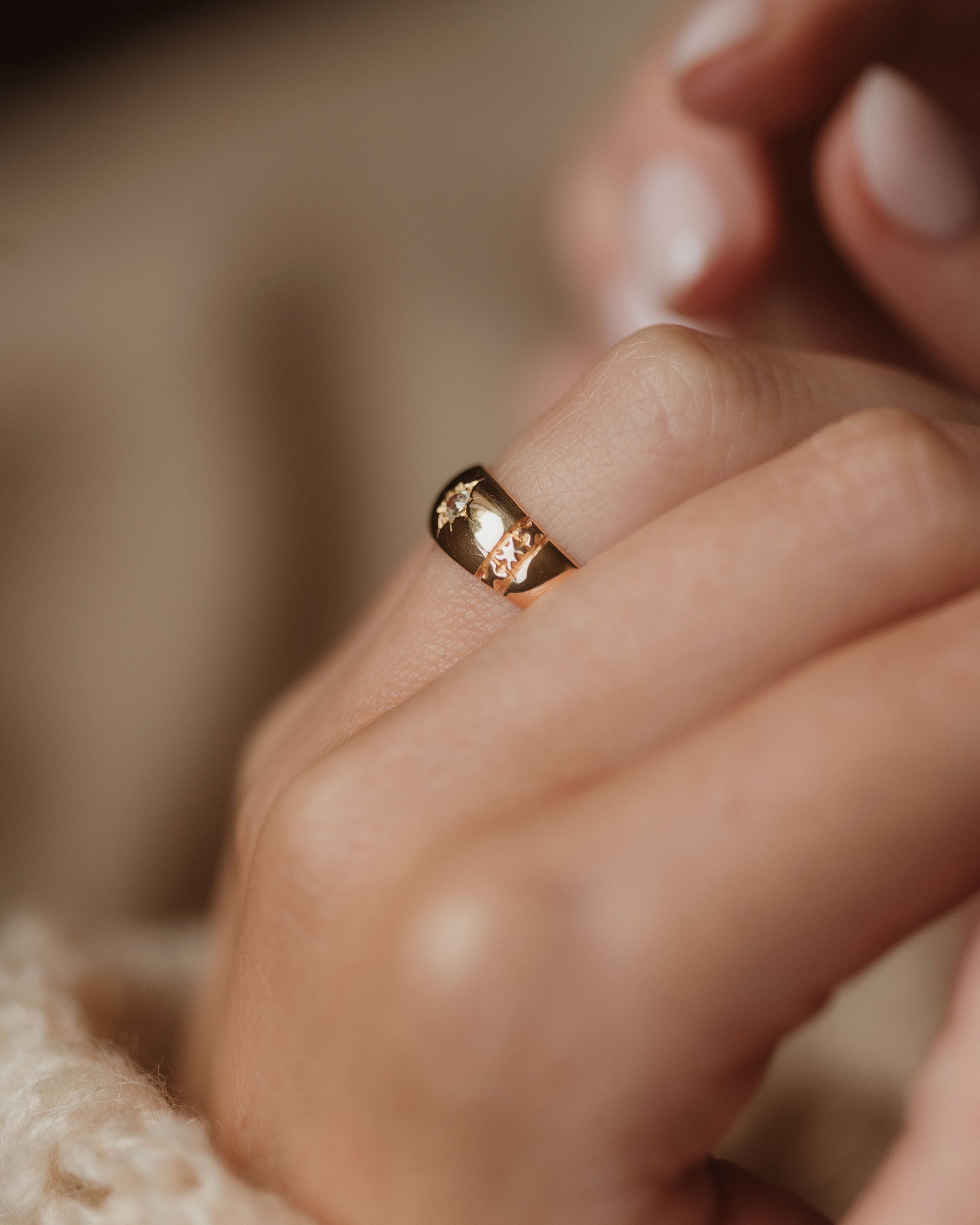 Florence 1892 Antique 18ct Gold Star Set Diamond Single Stone Ring