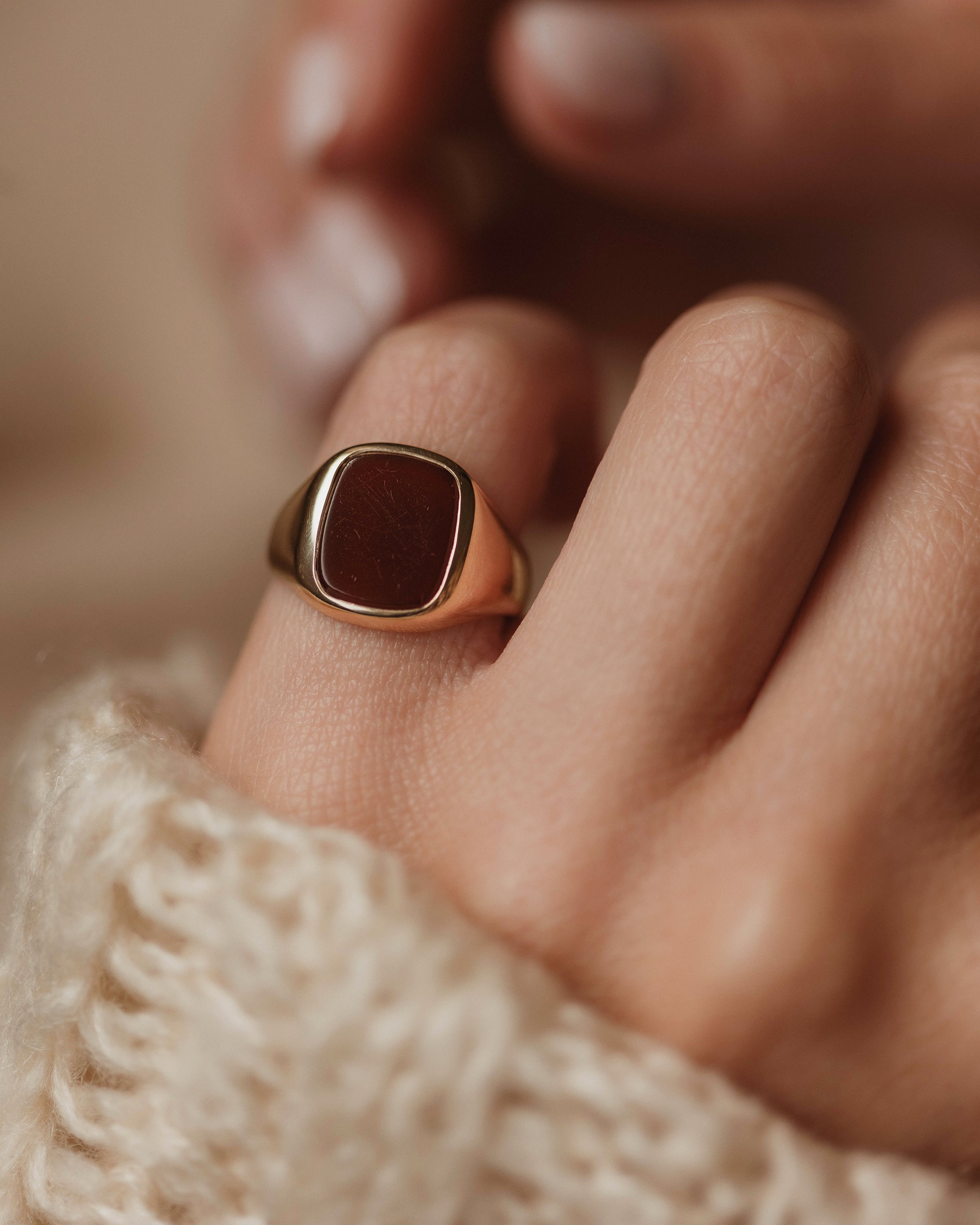 Image of Cara Antique 9ct Gold Carnelian Signet Ring