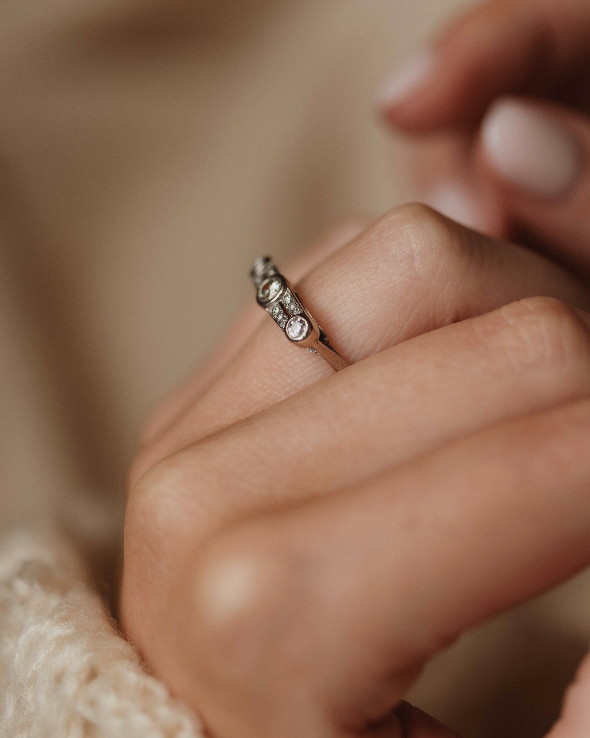 Eugénie 1977 Vintage 18ct White Gold Diamond Trilogy Ring