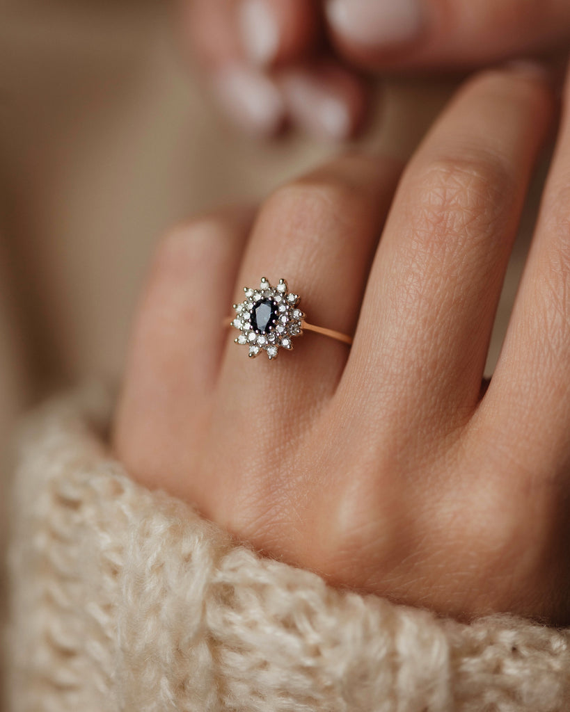 Anne Vintage 9ct Gold Sapphire & Diamond Cluster Ring