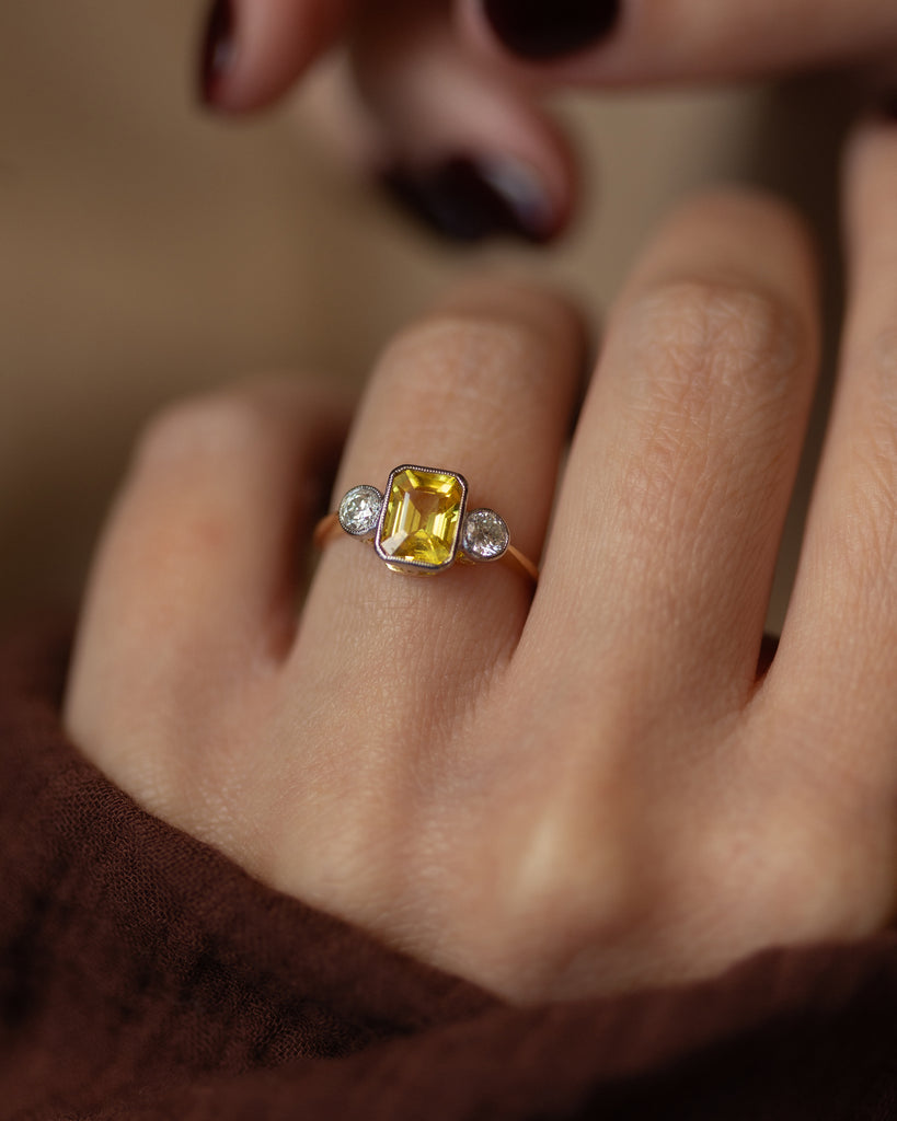 Nicolette Vintage 18ct Gold Yellow Sapphire & Diamond Trilogy Ring