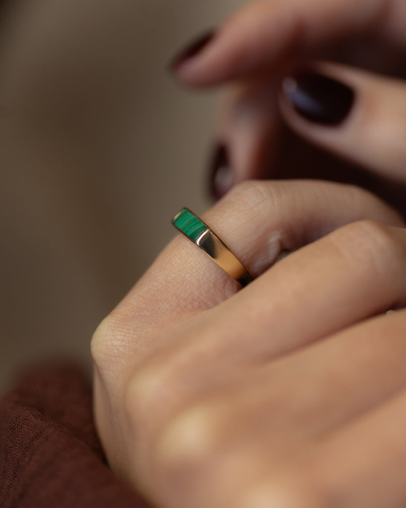 Fernande 1987 Vintage 9ct Gold Malachite Signet Ring