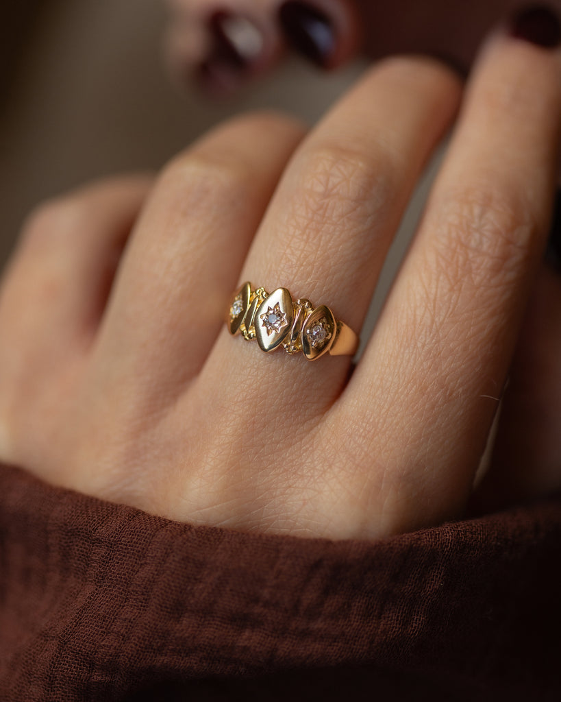 Greta Antique 18ct Gold Star Set Diamond Trilogy Ring