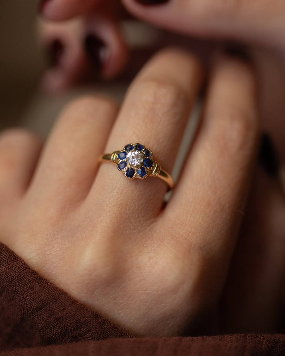 Rosalind 1989 Vintage 18ct Gold Diamond & Sapphire Cluster Ring