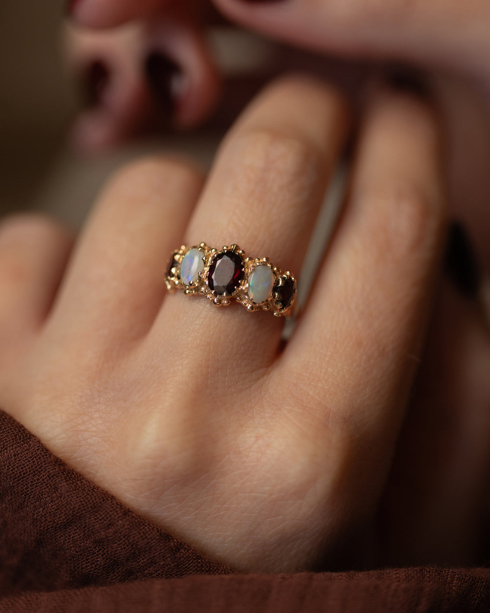 Brunhilde 1975 Vintage 9ct Gold Garnet & Opal Five Stone Ring