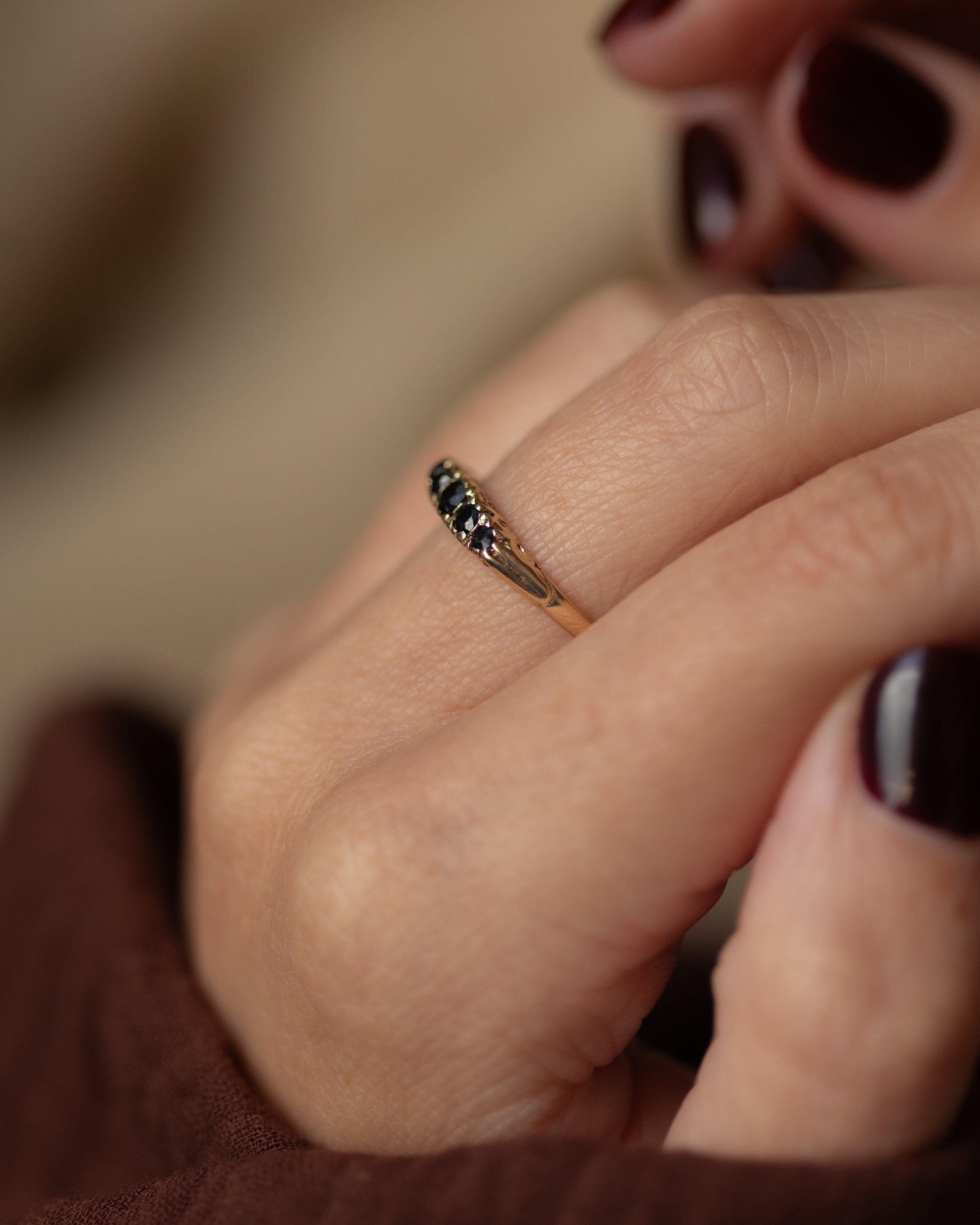 Nadine 1989 Vintage 9ct Gold Sapphire Five Stone Ring