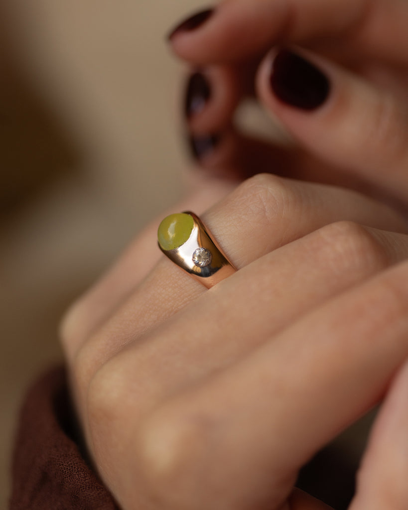 Emilienne Vintage 9ct Gold Chrysoberyl & Diamond Trilogy Ring