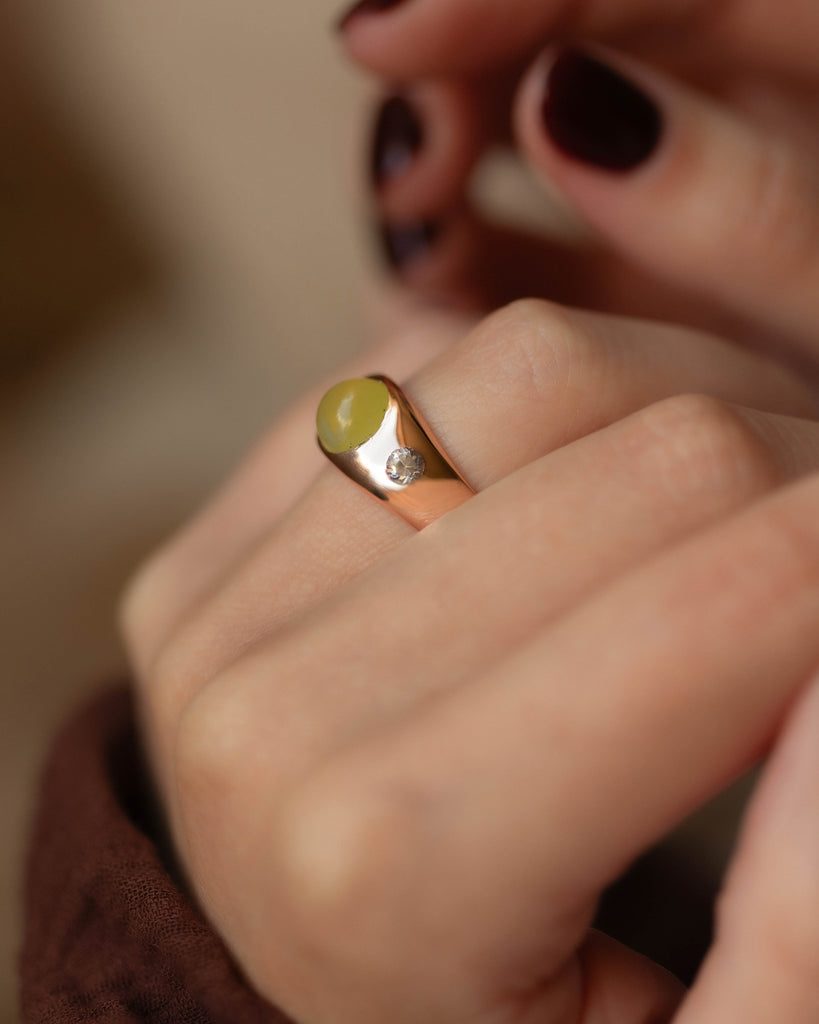 Emilienne Vintage 9ct Gold Chrysoberyl & Diamond Trilogy Ring