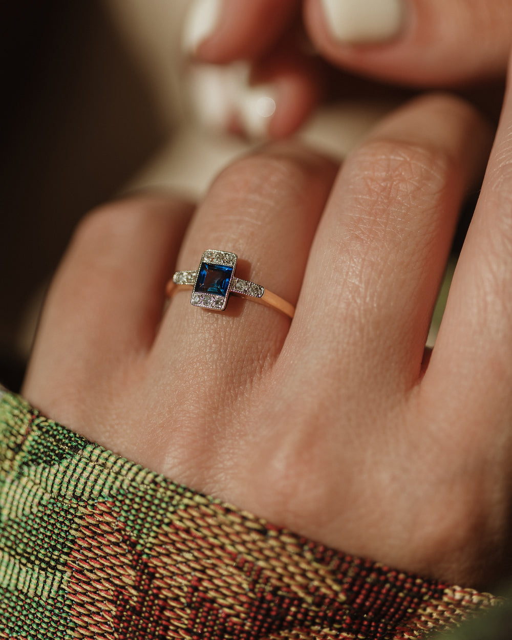 Augusta Antique Art Deco 18ct Gold Sapphire & Diamond Ring