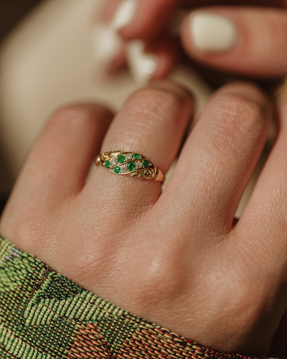Zinnia 1973 Vintage 18ct Gold Emerald & Diamond Ten Stone Ring