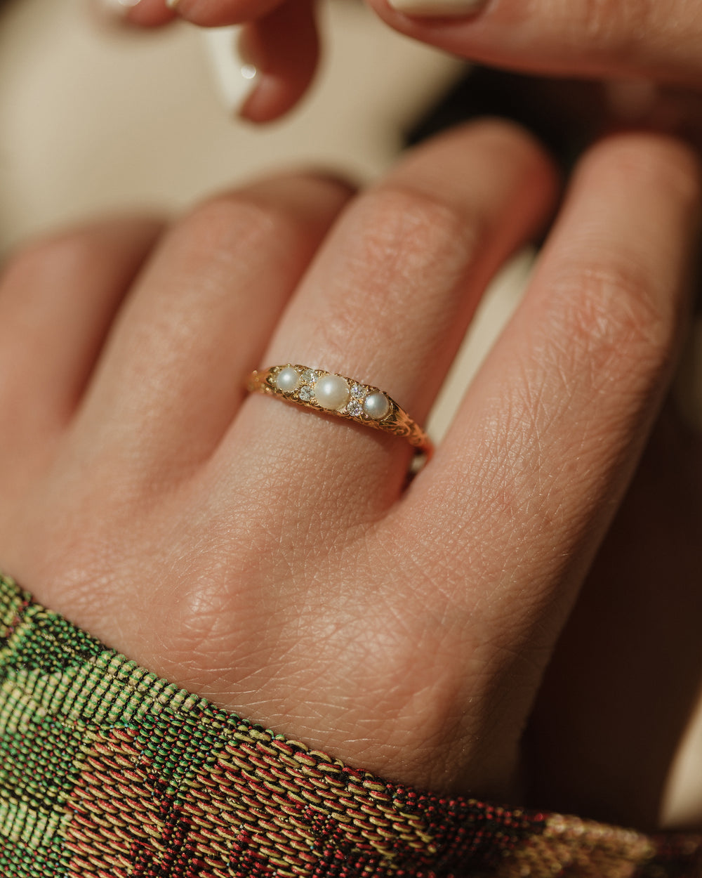 Calista Antique 18ct Gold Pearl & Diamond Seven Stone Ring