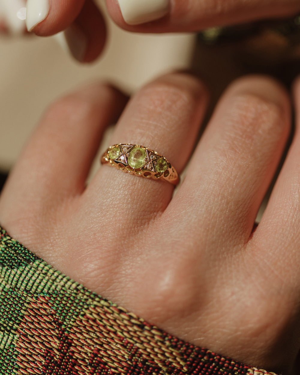 Catherine Vintage 18ct Gold Peridot & Diamond Seven Stone Ring