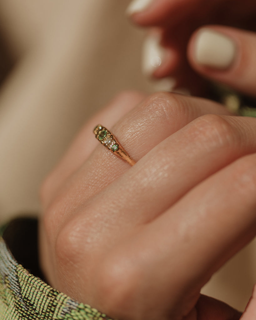 Ana 1976 Vintage 18ct Gold Emerald & Diamond Five Stone Ring