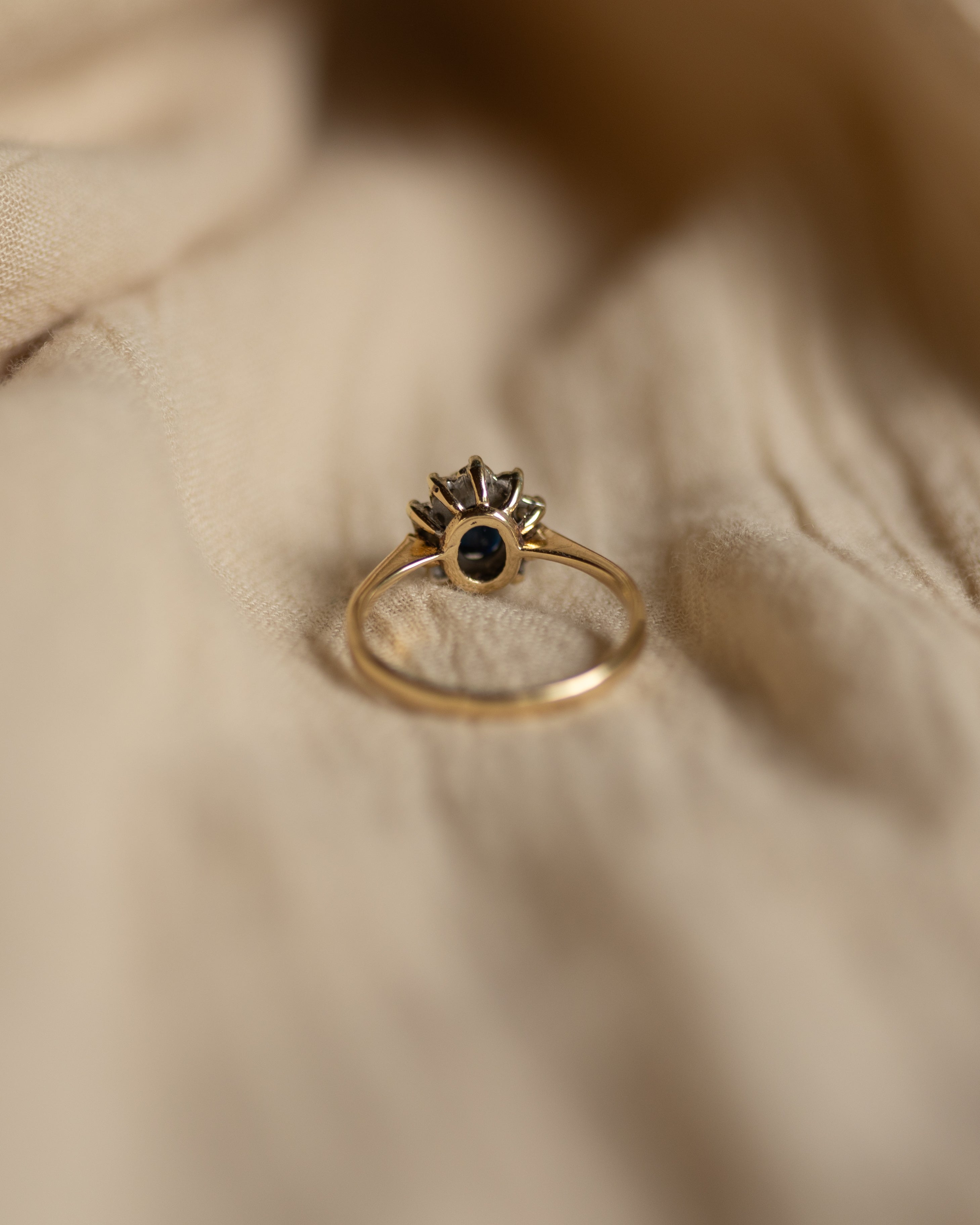 Meredith 1978 Vintage 9ct Gold Sapphire & Diamond Cluster Ring