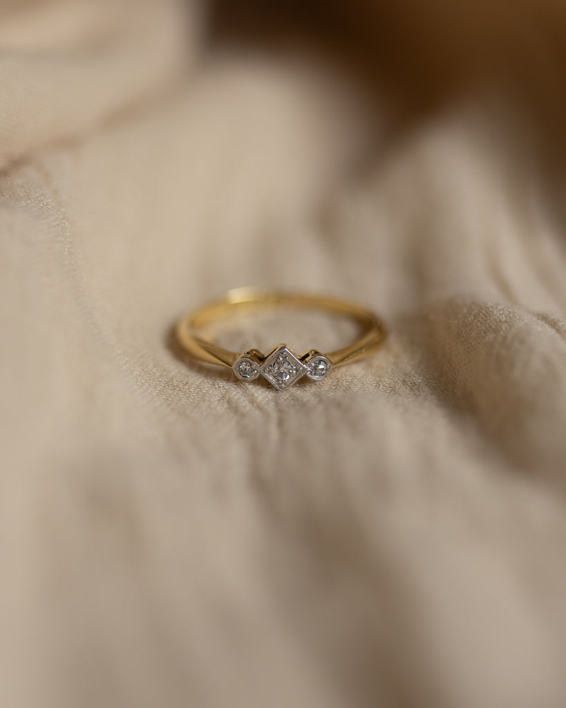 Hildegarde Antique Art Deco 18ct Gold Diamond Trilogy Ring