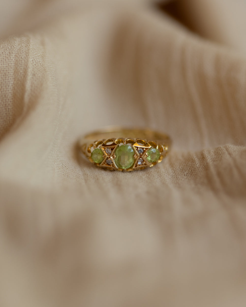 Catherine Vintage 18ct Gold Peridot & Diamond Seven Stone Ring