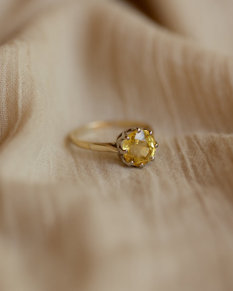 Faye Vintage 18ct Gold Citrine Single Stone Ring
