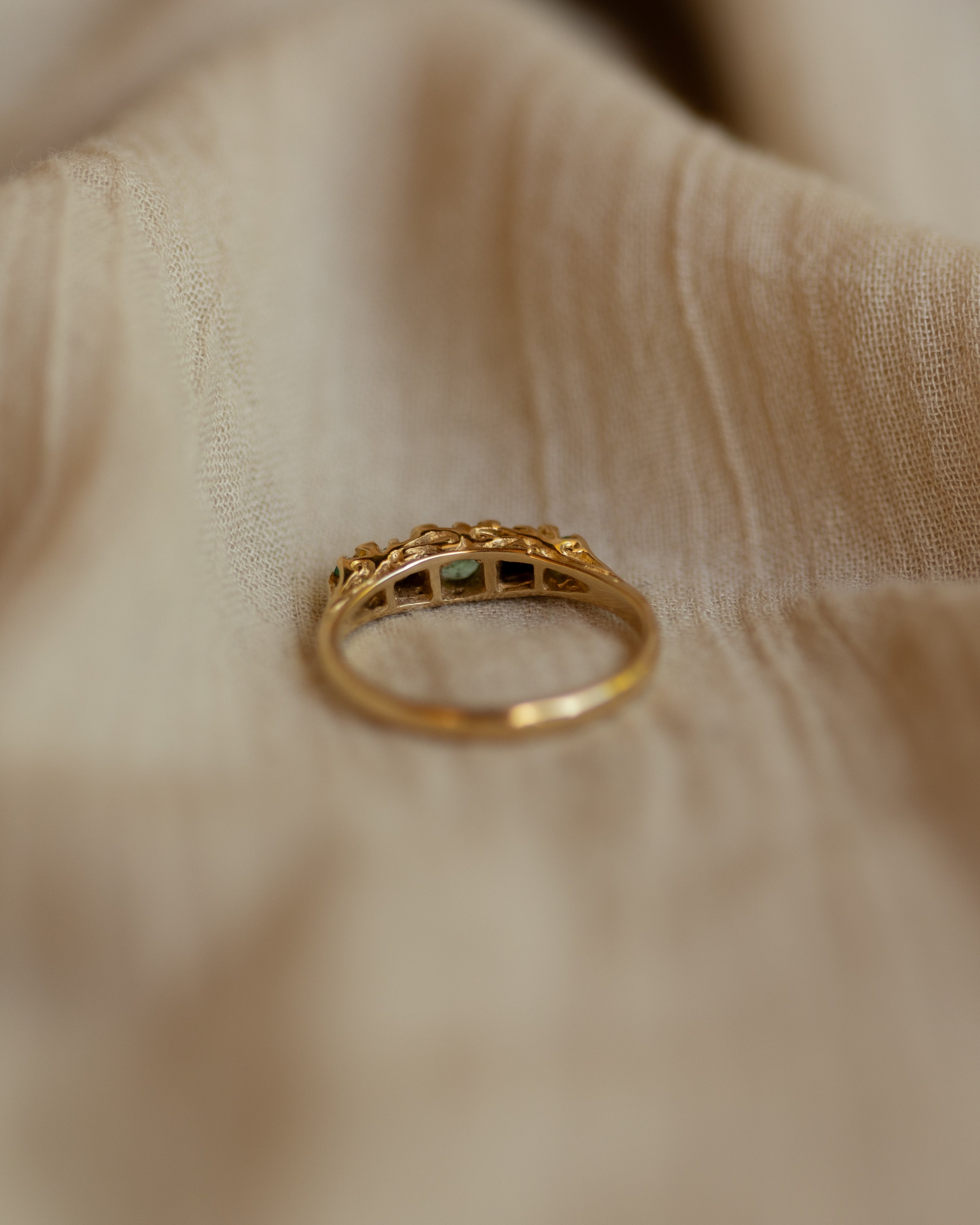 Ana 1976 Vintage 18ct Gold Emerald & Diamond Five Stone Ring