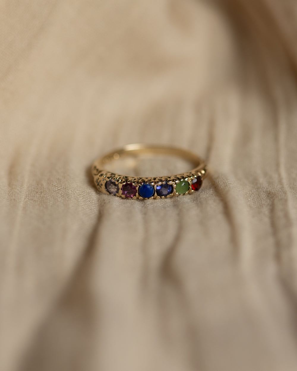 Darlene 1993 Vintage 9ct Gold Darling Acrostic Gemstone Ring