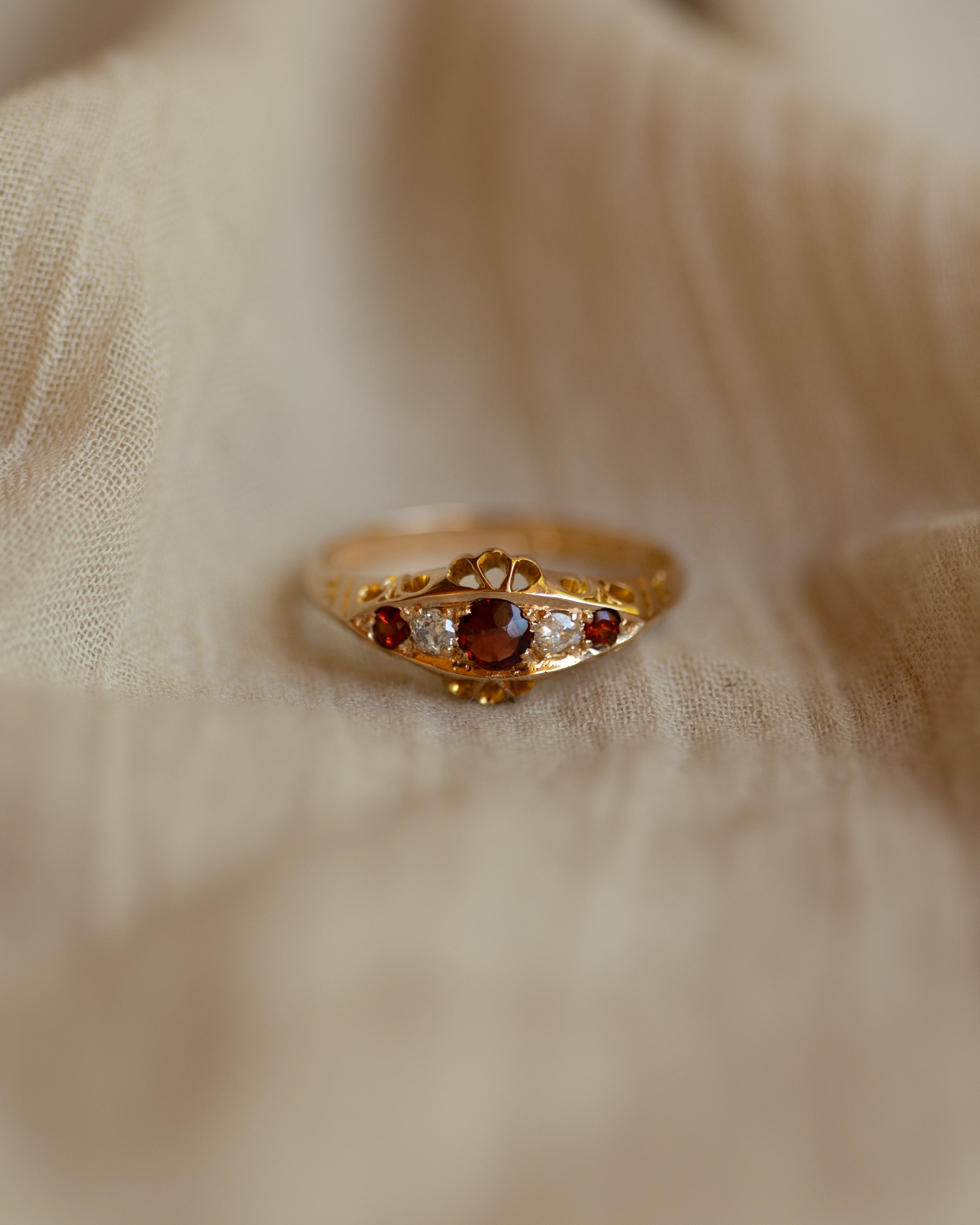 Glynnis 1916 Antique 18ct Gold Garnet & Diamond Five Stone Ring