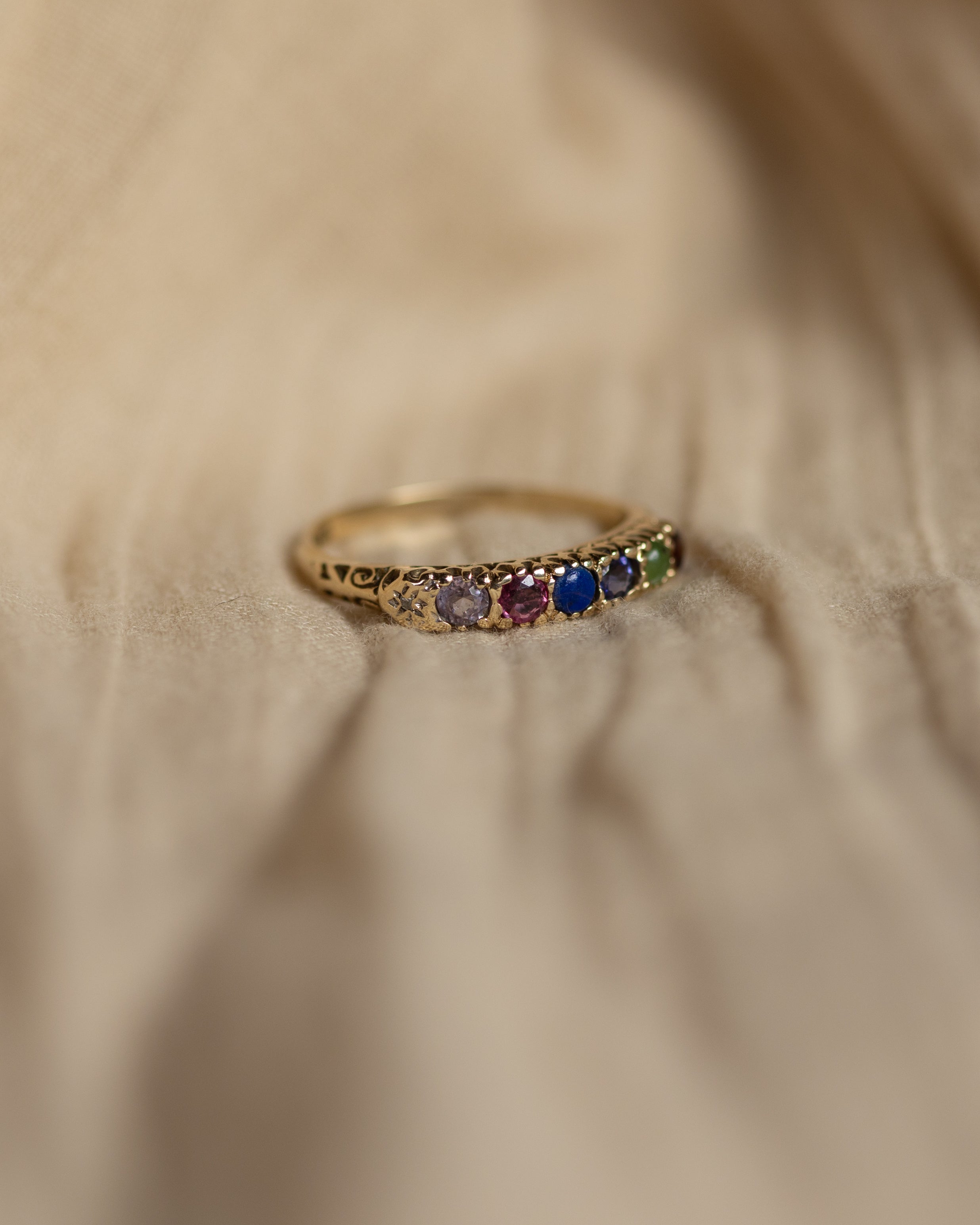 Darlene 1993 Vintage 9ct Gold Darling Acrostic Gemstone Ring
