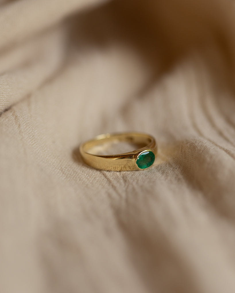 Josephine Vintage 18ct Gold Emerald Single Stone Ring