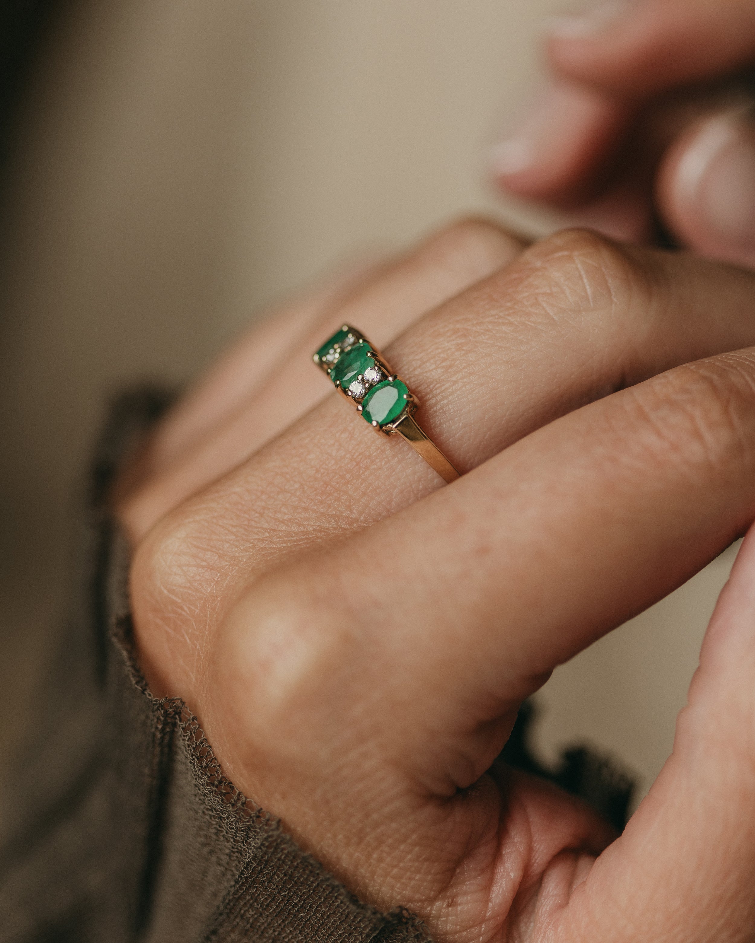 Loretta Vintage 9ct Gold Emerald & Diamond Seven Stone Ring
