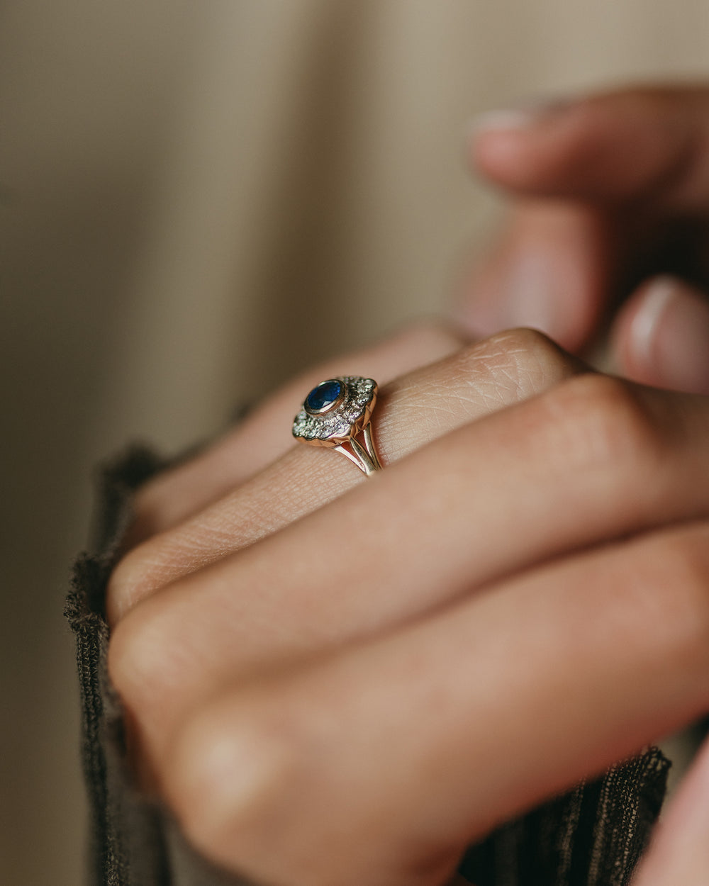 Ivy Vintage 9ct Gold Sapphire & Diamond Cluster Ring