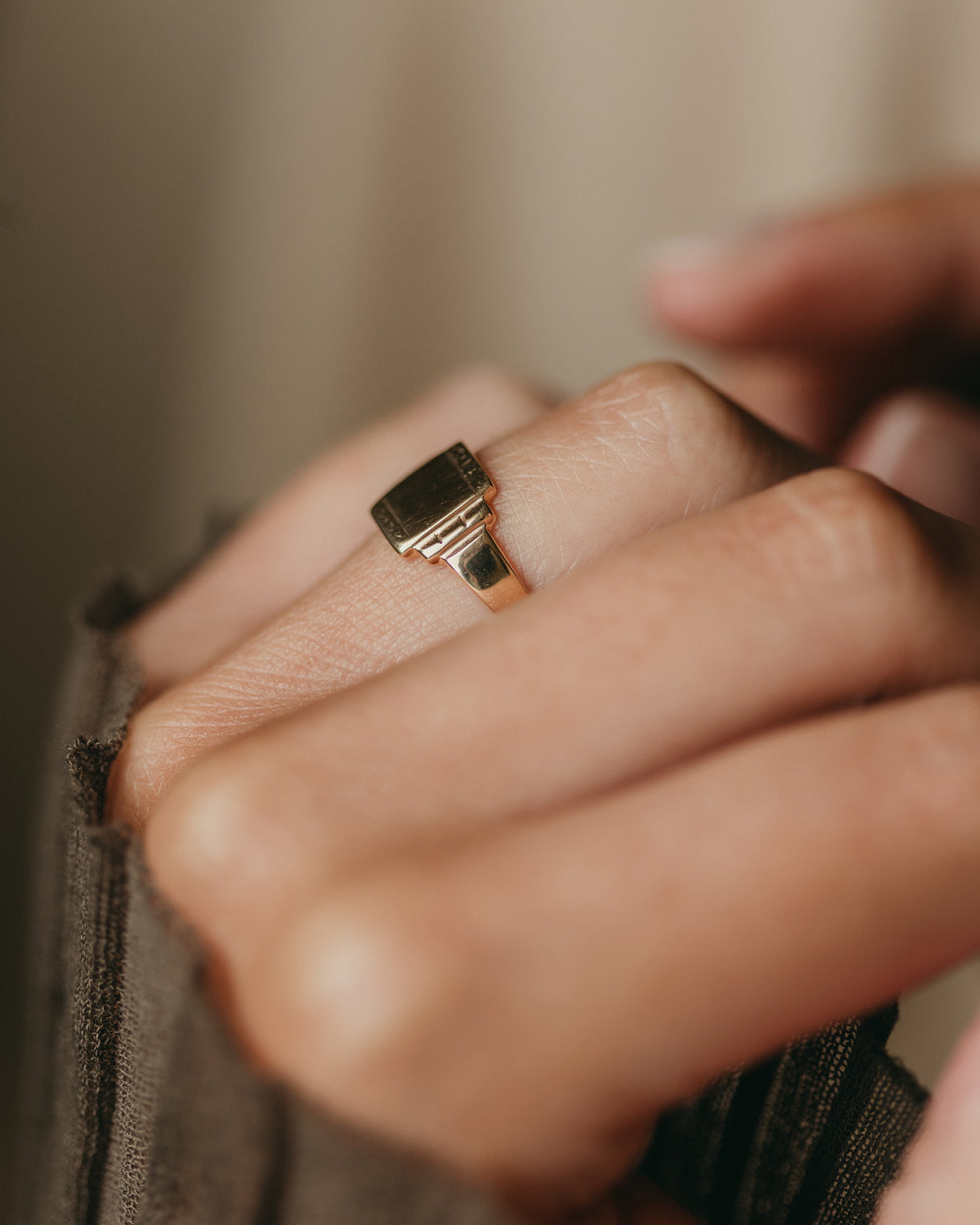 Effie Vintage 9ct Gold Signet Ring