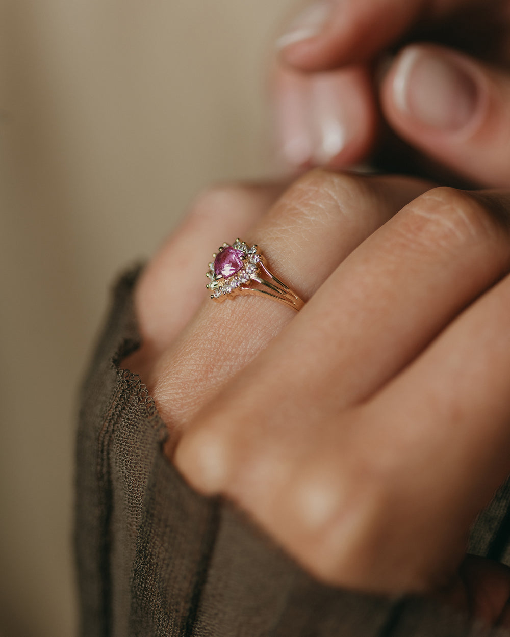 Clarisse Vintage 9ct Gold Ruby & CZ Heart-Shaped Cluster Ring