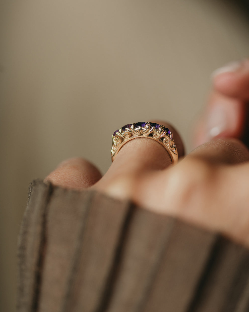 Harriet 1981 Vintage 9ct Gold Amethyst Five Stone Ring
