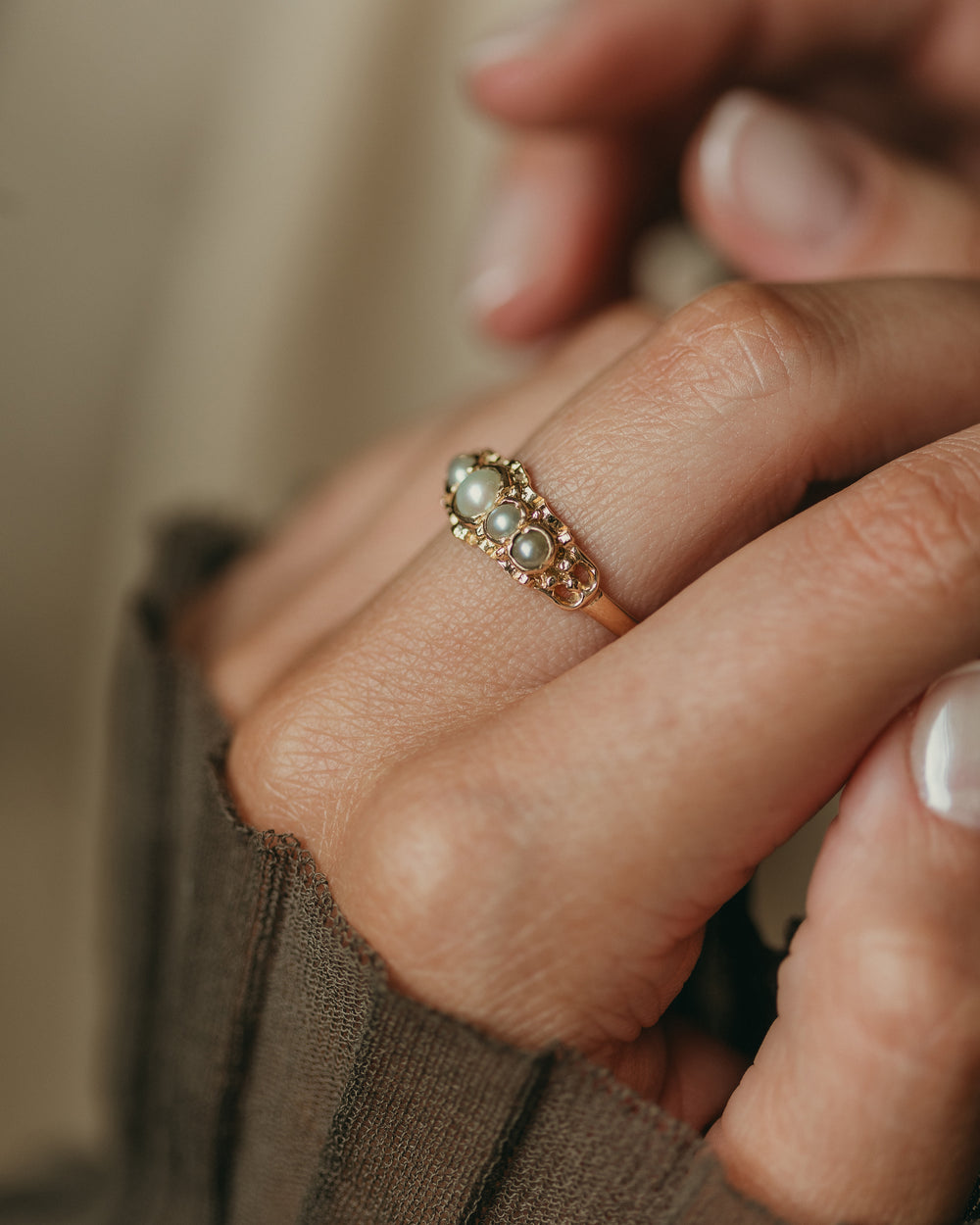 Annabelle 1968 Vintage 9ct Gold Five Stone Pearl Ring