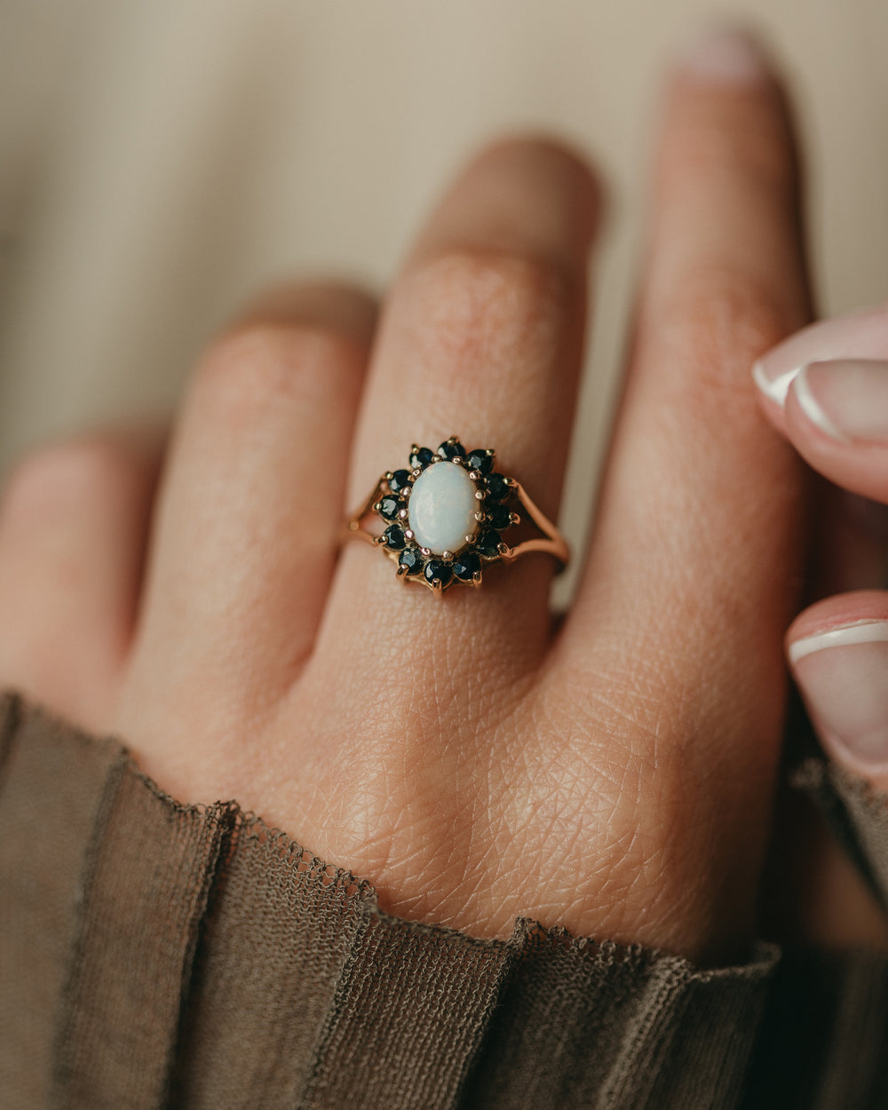 Patty Vintage 9ct Gold Opal & Sapphire Cluster Ring