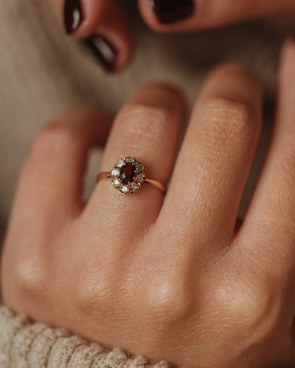Bea 1975 Vintage 9ct Gold Garnet & Diamond Cluster Ring