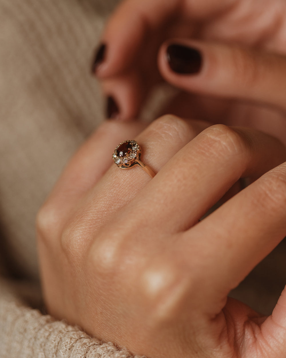 Bea 1975 Vintage 9ct Gold Garnet & Diamond Cluster Ring