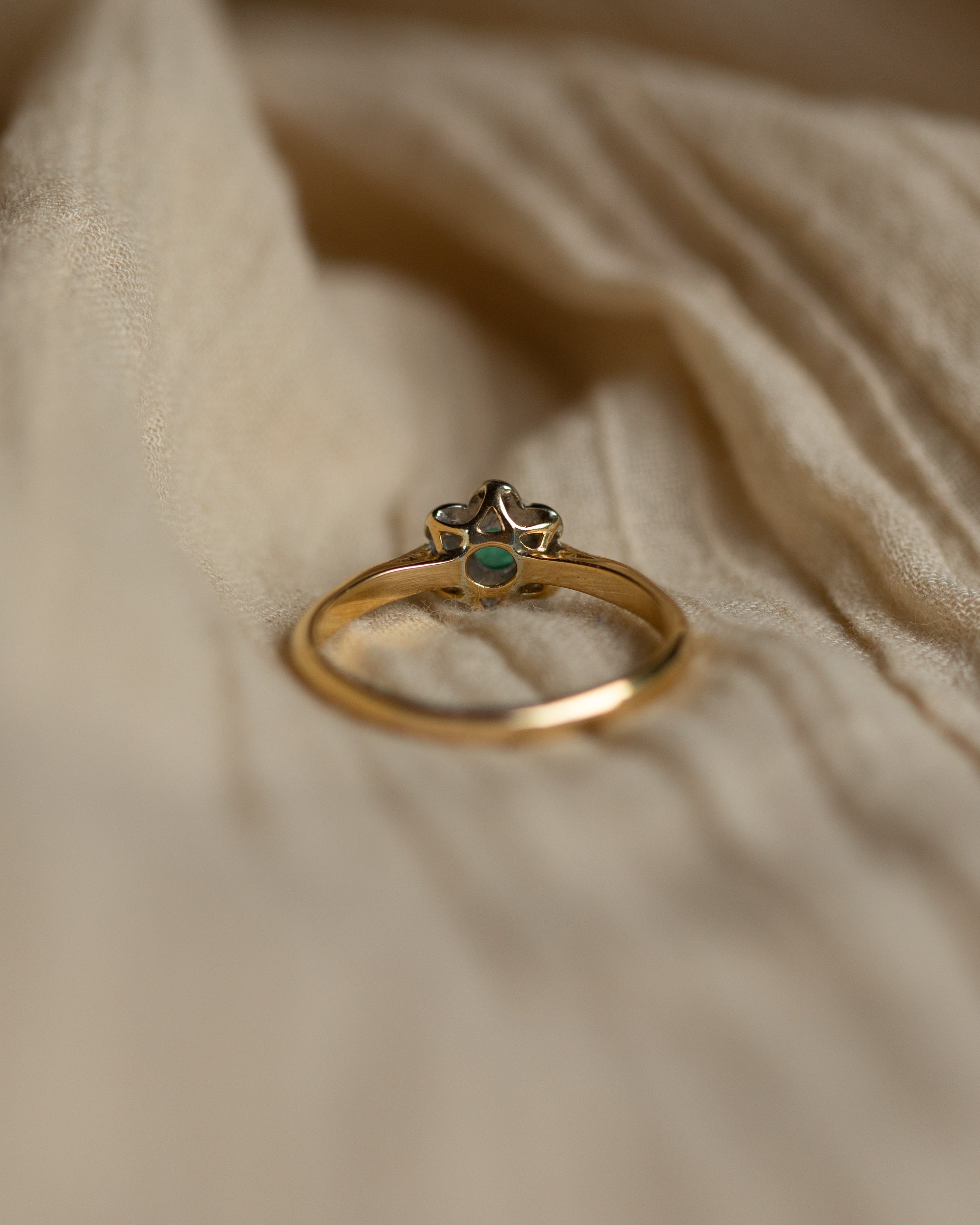 Corrine Vintage 18ct Gold Emerald & Diamond Daisy Cluster Ring