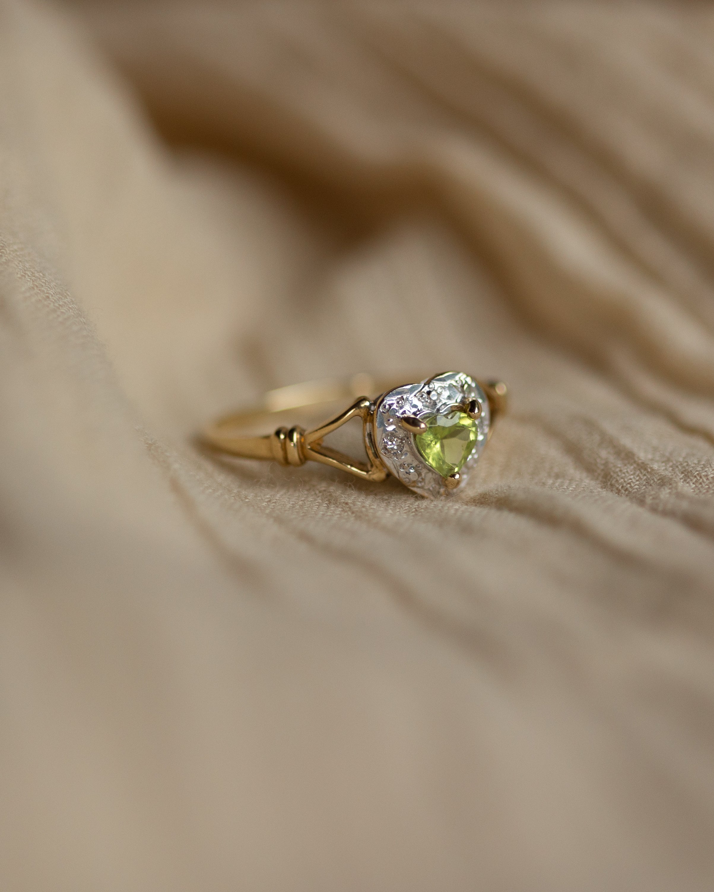 Georgianna Vintage 9ct Gold Peridot & Diamond Heart Cluster Ring