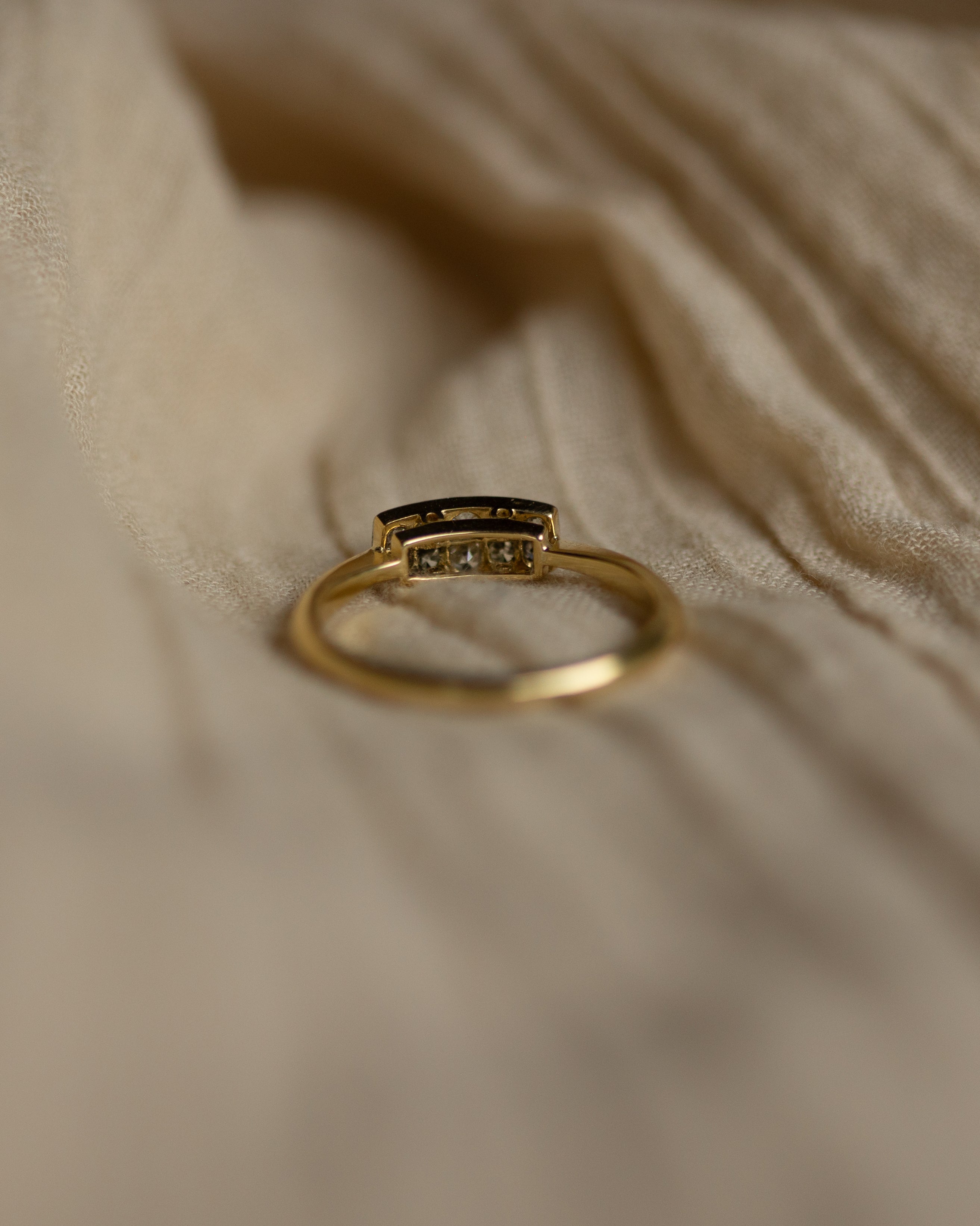 Beulah Antique Art Deco 18ct Gold Ten Stone Diamond Ring