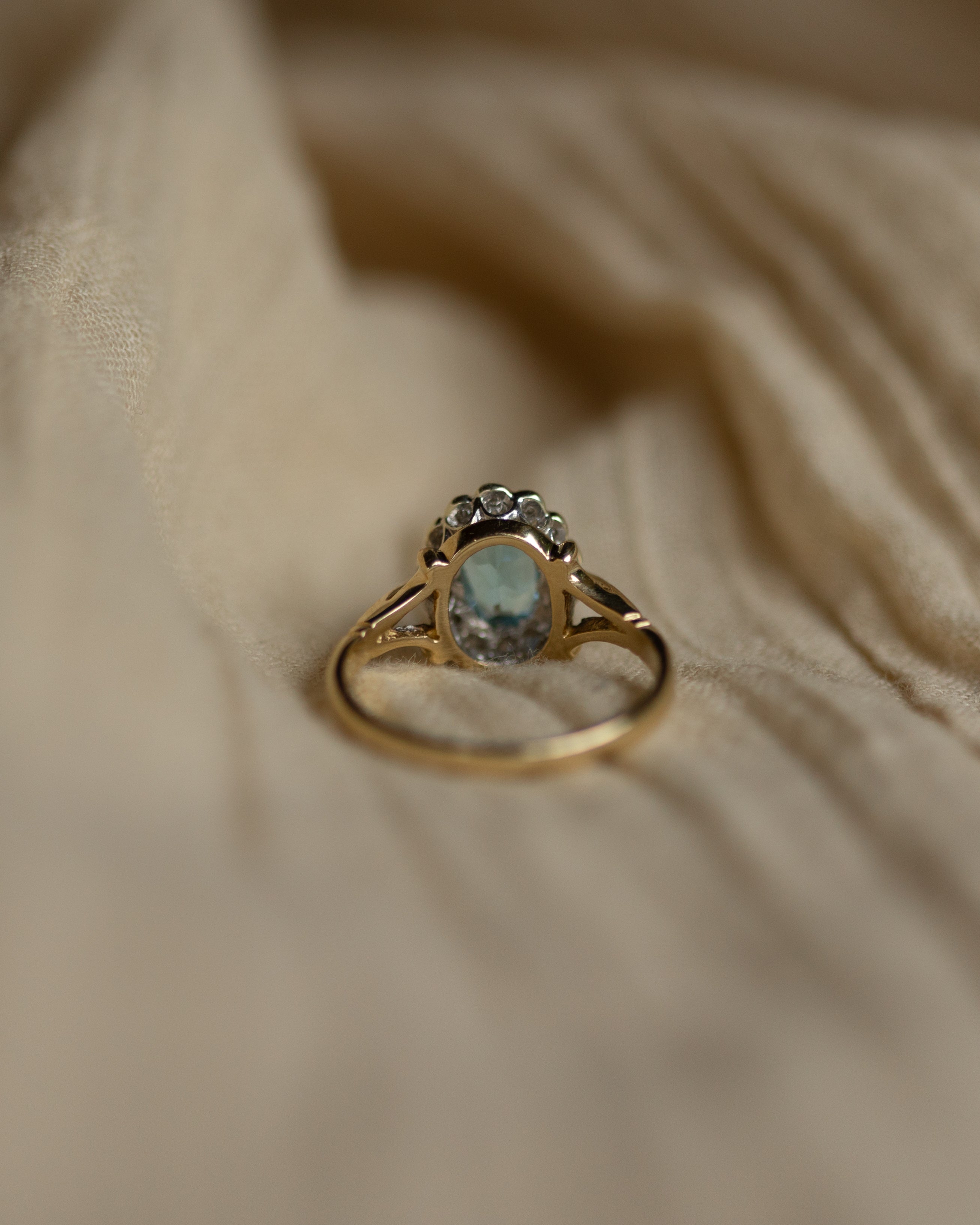 Helena 1988 Vintage 9ct Gold Blue Topaz & Diamond Cluster Ring