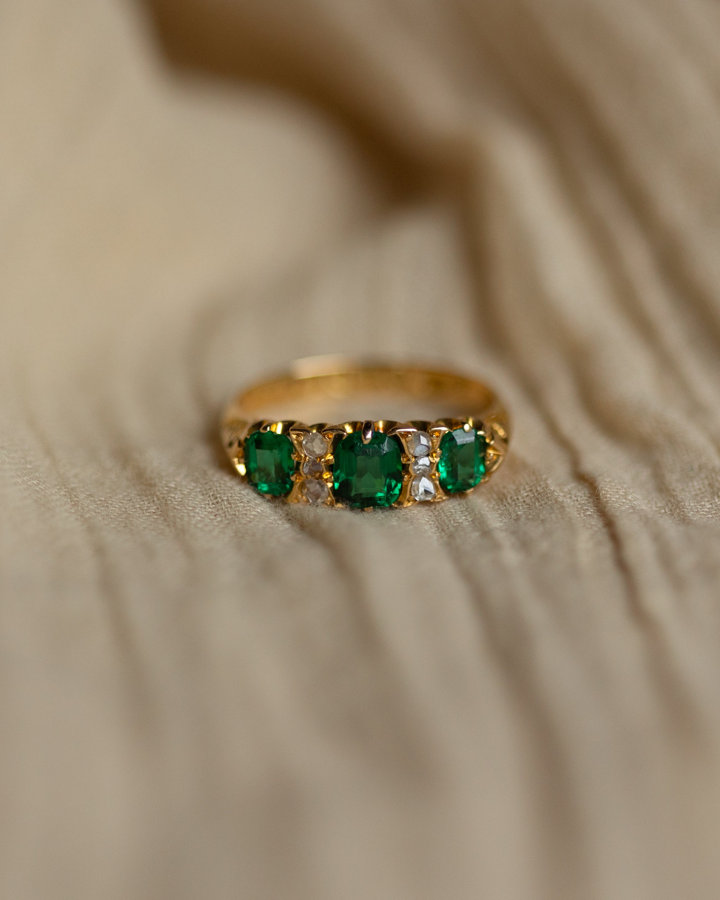Regina 1903 Antique 18ct Gold Green Paste & Diamond Trilogy Ring