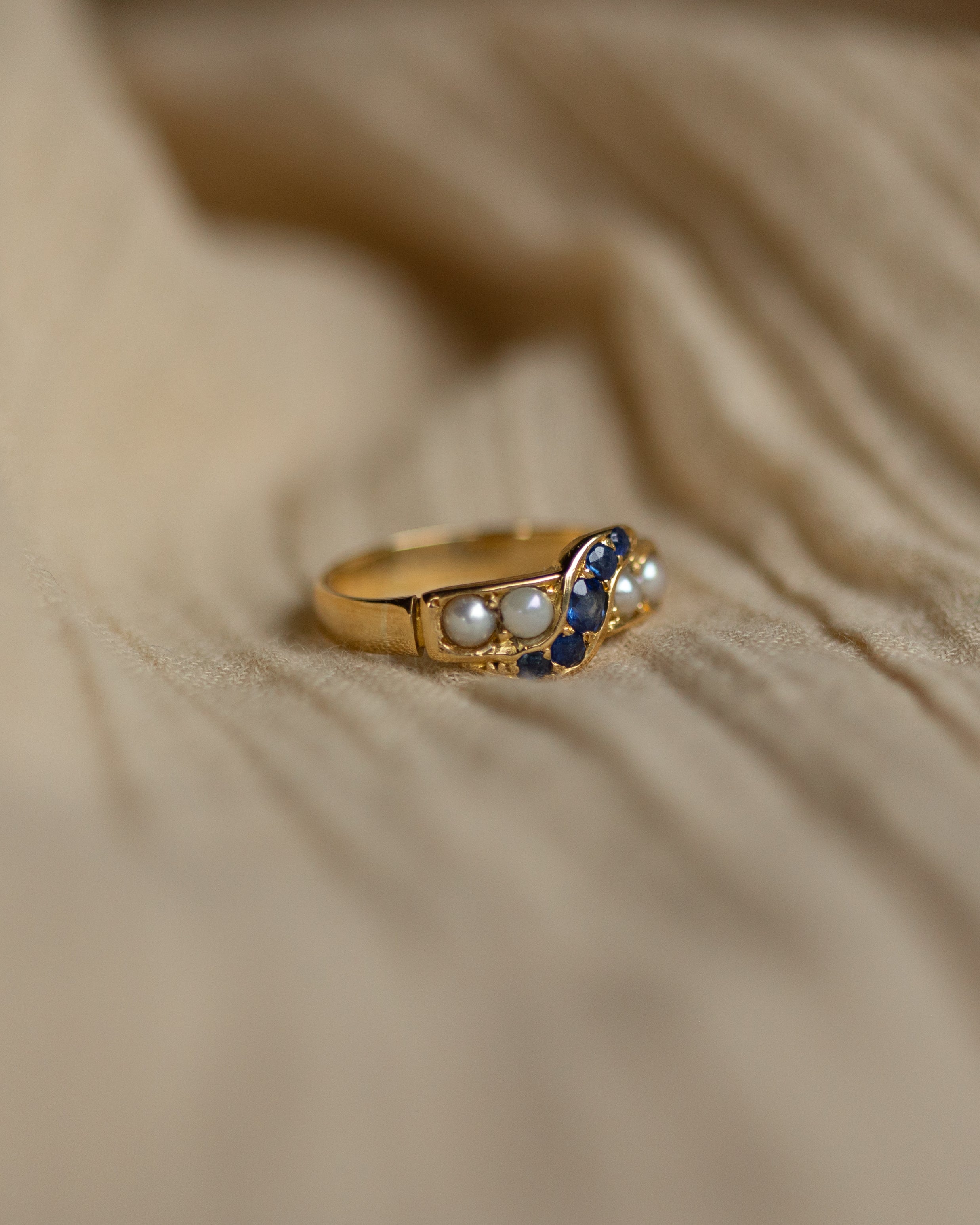 Dorothy Antique 9ct Gold Sapphire & Pearl Ring