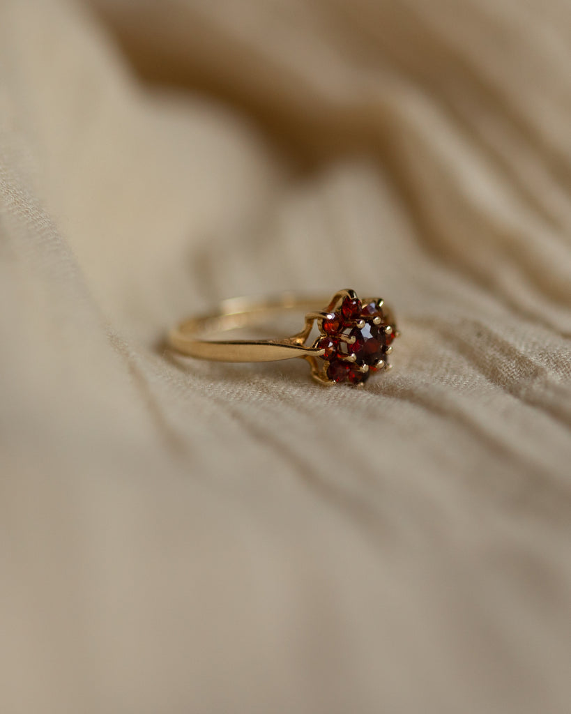 Posey 1972 Vintage 9ct Gold Garnet Cluster Ring